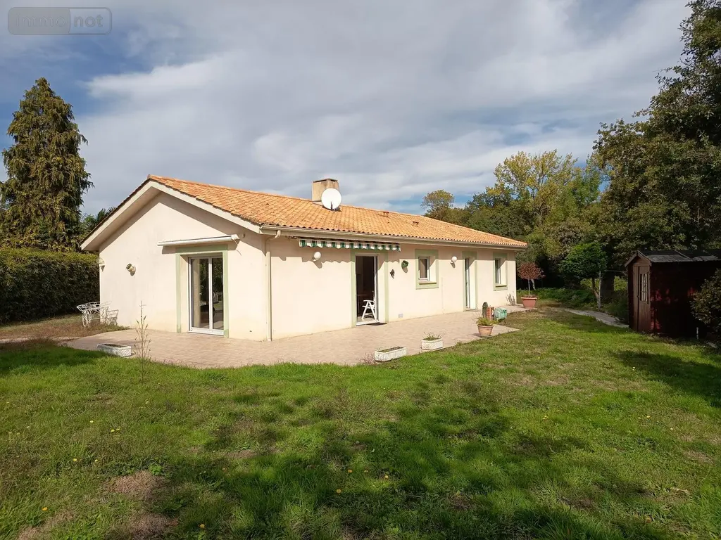 Maison a vendre Challans 85300 Vendée 85 168 m2 5 pièces 394000 euros 998/M/2355-85092 018