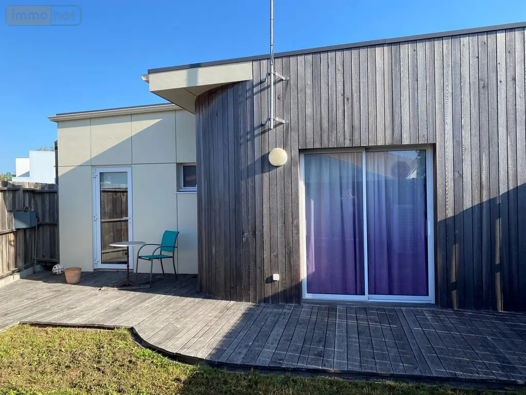 Fonds et murs commerciaux a vendre Sallertaine 85300 Vendée 85 75 m2 270800 euros 092/M/2524-85092 002