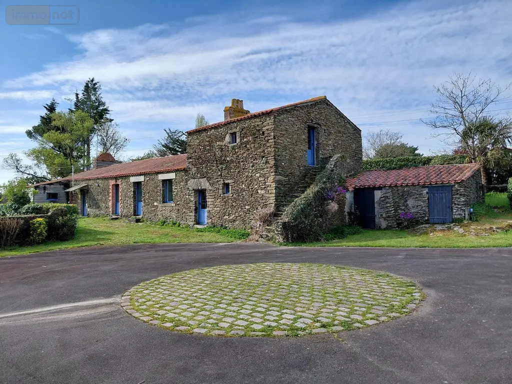 Maison a vendre La Garnache 85710 Vendée 85 438 m2 10 pièces 799000 euros VM5785-85092 013