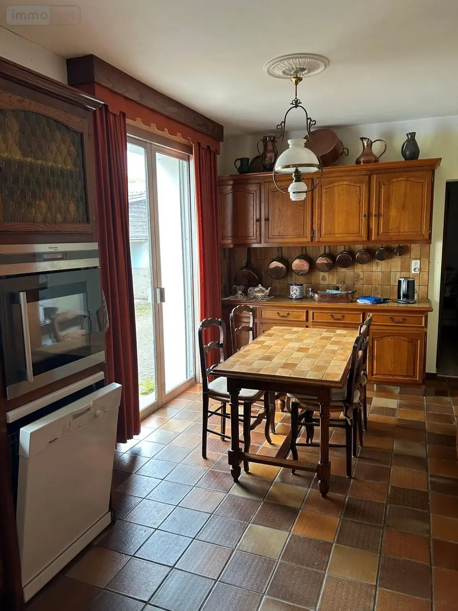 Maison a vendre Beauvoir-sur-Mer 85230 Vendée 85 183 m2 8 pièces 260500 euros VM5759-85092 004