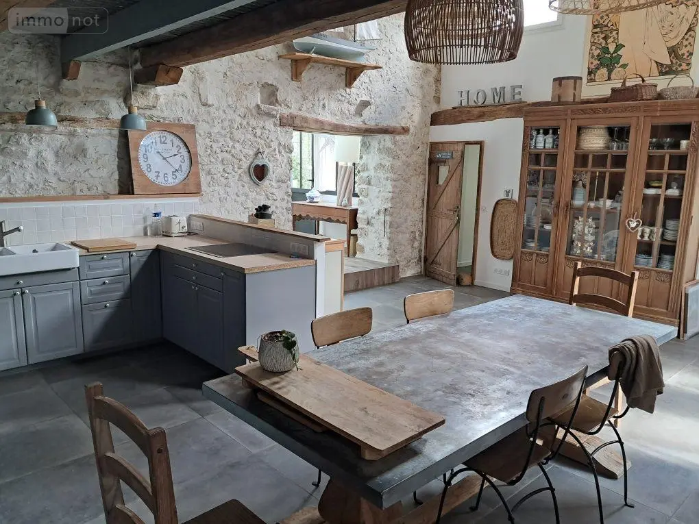 Maison a vendre Bouin 85230 Vendée 85 240 m2 8 pièces 435600 euros 999/M/2317-85092 006