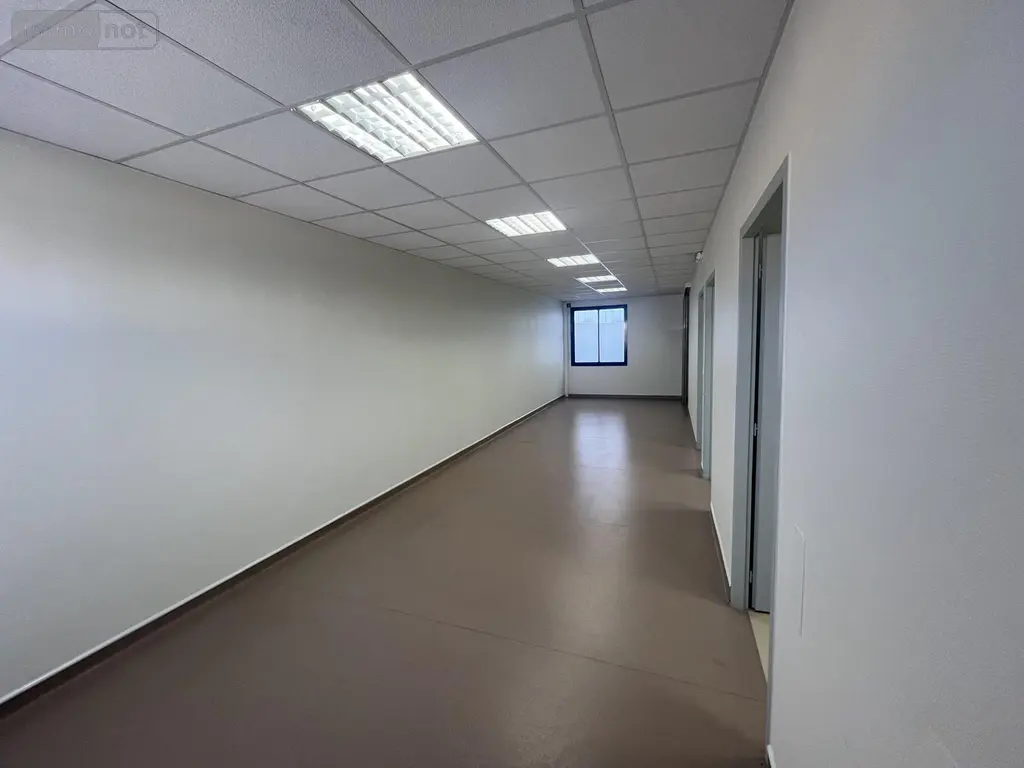 Location fonds et murs commerciaux Ambérieu-en-Bugey 01500 Ain 01 130 m2 2000 euros LF042-01032 005