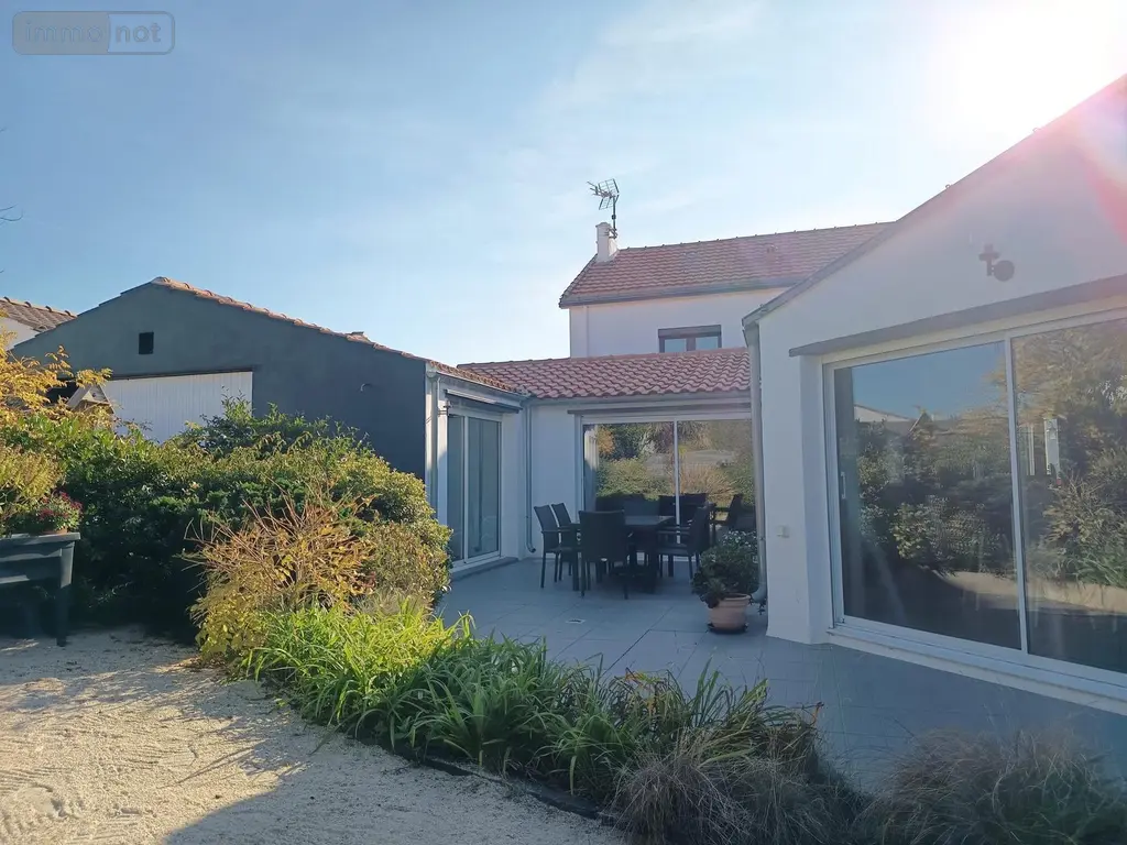Maison a vendre Sallertaine 85300 Vendée 85 207 m2 6 pièces 332600 euros VM5841-85092 017