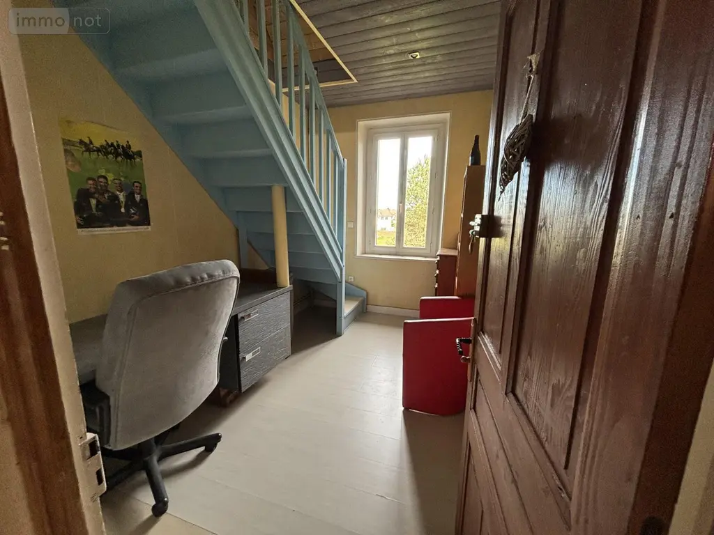 Maison a vendre Lanobre 15270 Cantal 15 174 m2 9 pièces 153700 euros 103T-15029 015