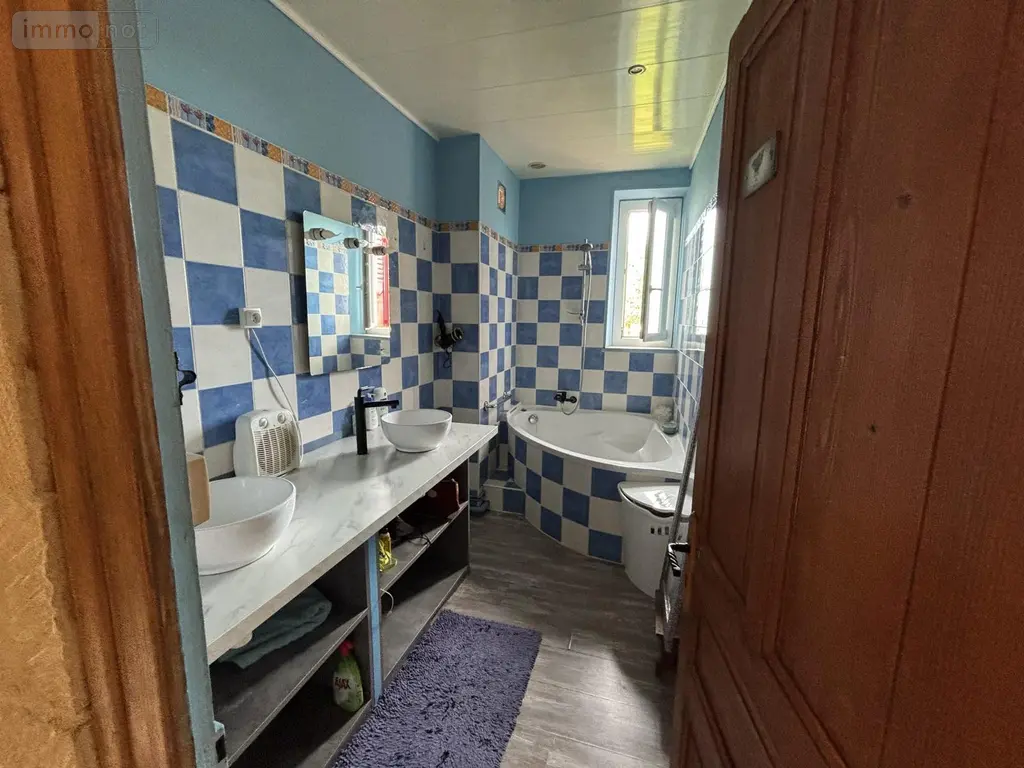 Maison a vendre Lanobre 15270 Cantal 15 174 m2 9 pièces 153700 euros 103T-15029 014