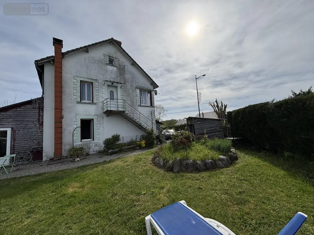 Maison a vendre Lanobre 15270 Cantal 15 174 m2 9 pièces 153700 euros 103T-15029 021