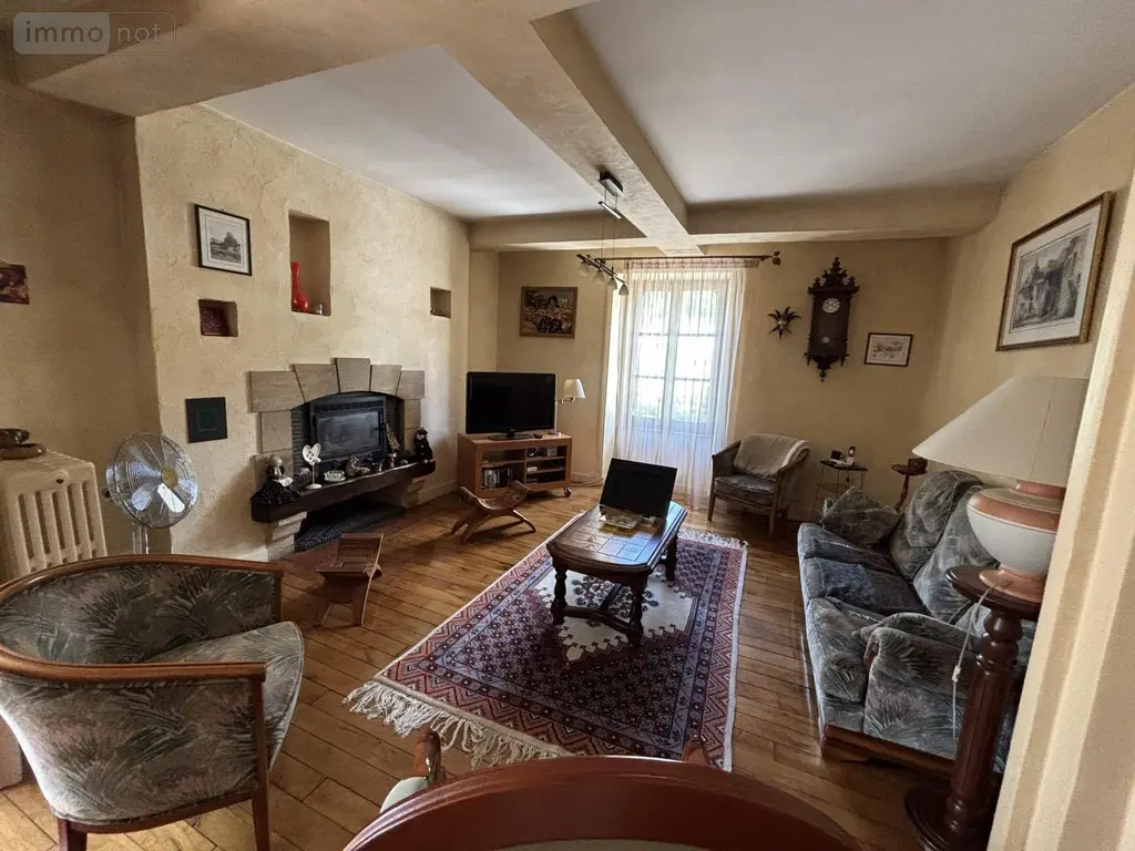 Maison a vendre Bort-les-Orgues 19110 Corrèze 19 204 m2 13 pièces 127200 euros 111T-15029 003