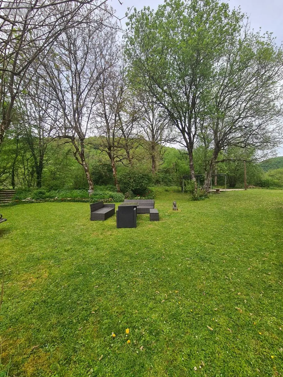 Maison a vendre Ornans 25290 Doubs 25 520 m2 16 pièces 805250 euros VM2414-25014 035