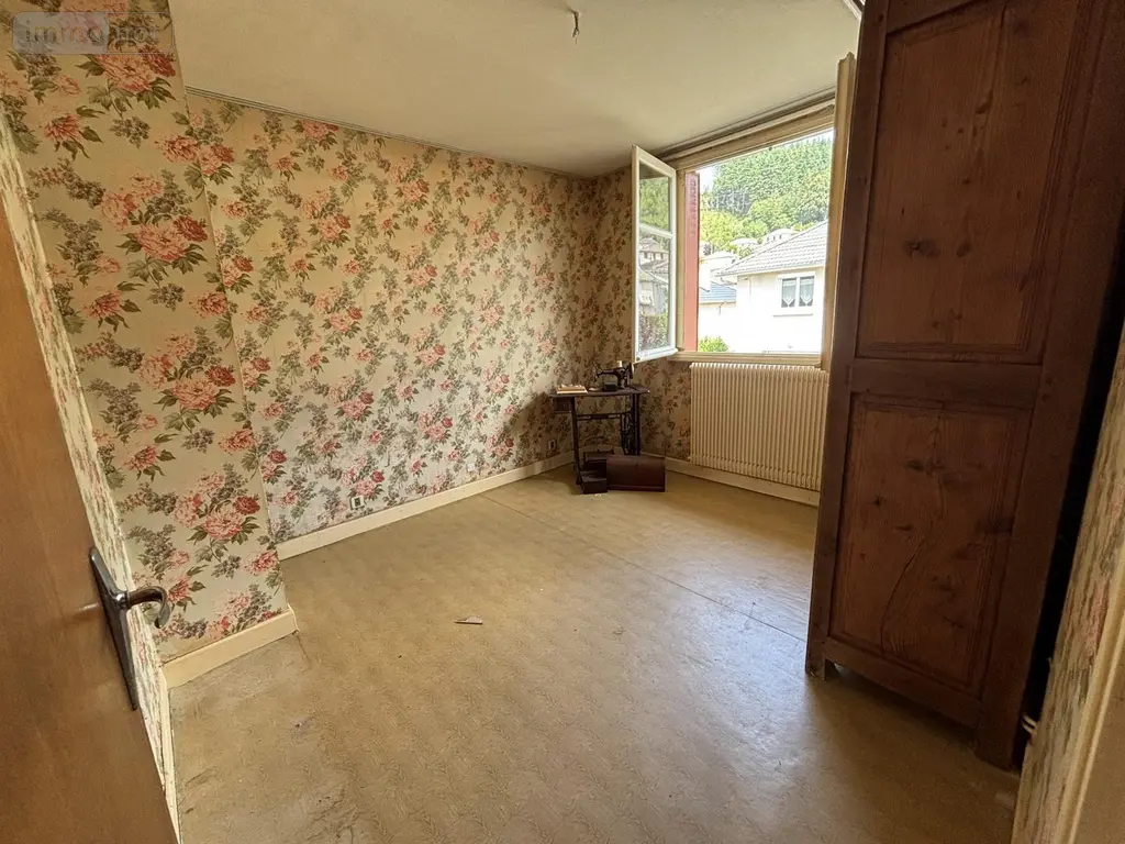 Maison a vendre Riom-ès-Montagnes 15400 Cantal 15 99 m2 6 pièces 89500 euros 120T-15029 009
