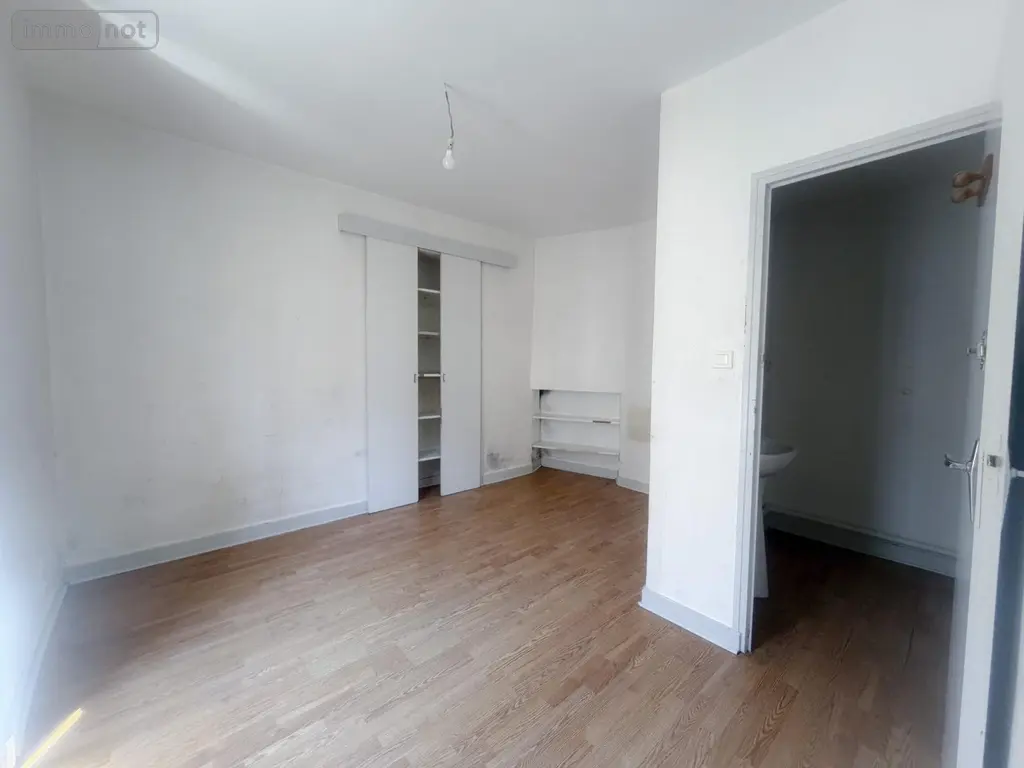 Appartement a vendre Rennes 35000 Ille-et-Vilaine 35 34 m2 1 pièce 111000 euros 78/745-35078 002