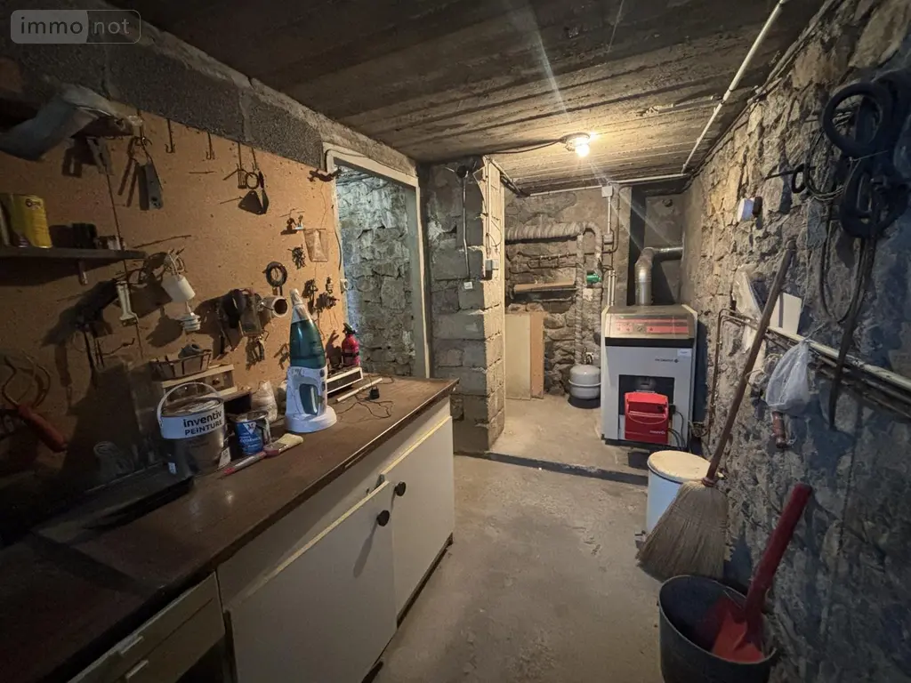 Maison a vendre Champs-sur-Tarentaine-Marchal 15270 Cantal 15 88 m2 5 pièces 83700 euros 126T-15029 010