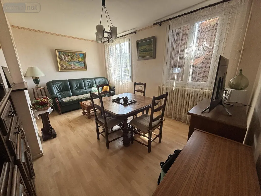 Maison a vendre Champs-sur-Tarentaine-Marchal 15270 Cantal 15 88 m2 5 pièces 83700 euros 126T-15029 003