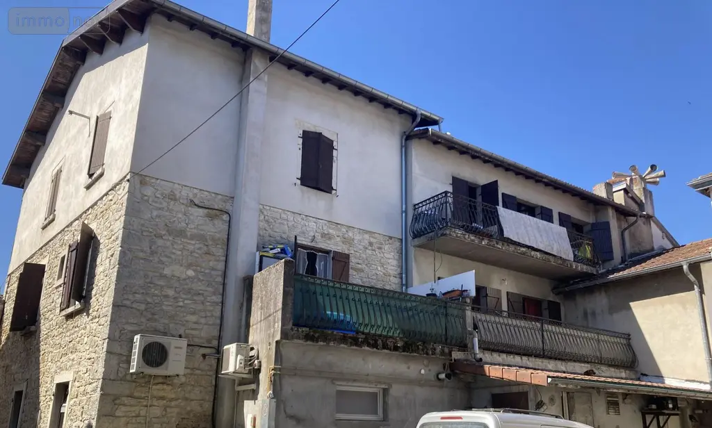 Immeuble de rapport a vendre Saint-Denis-en-Bugey 01500 Ain 01 490 m2 565000 euros VI091-01032 002