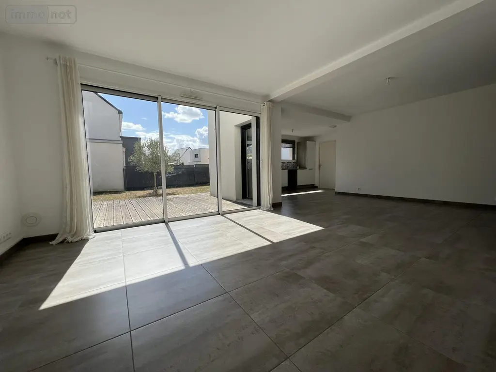 Maison a vendre Châteaugiron 35410 Ille-et-Vilaine 35 126 m2 6 pièces 368530 euros VM2533-35018 004