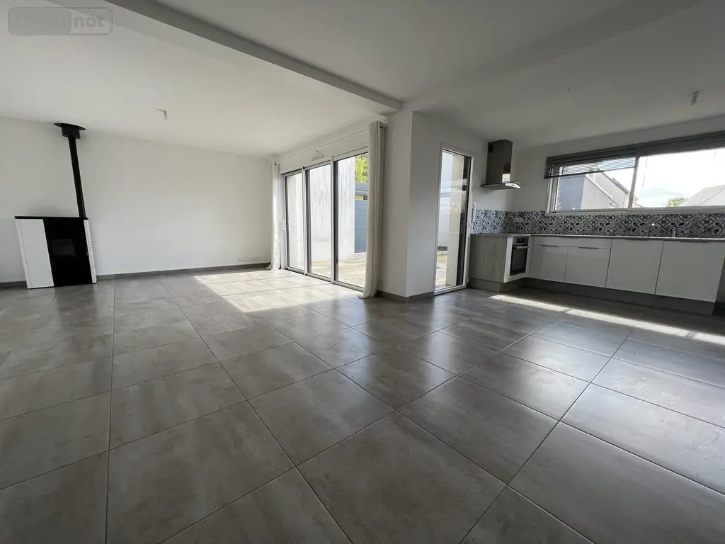 Maison a vendre Châteaugiron 35410 Ille-et-Vilaine 35 126 m2 6 pièces 368530 euros VM2533-35018 003