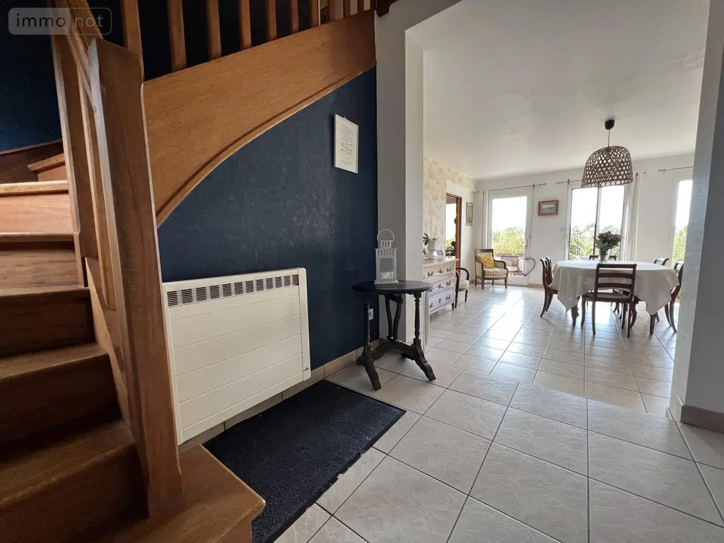 Maison a vendre Châteaugiron 35410 Ille-et-Vilaine 35 150 m2 7 pièces 389700 euros VM2535-35018 008