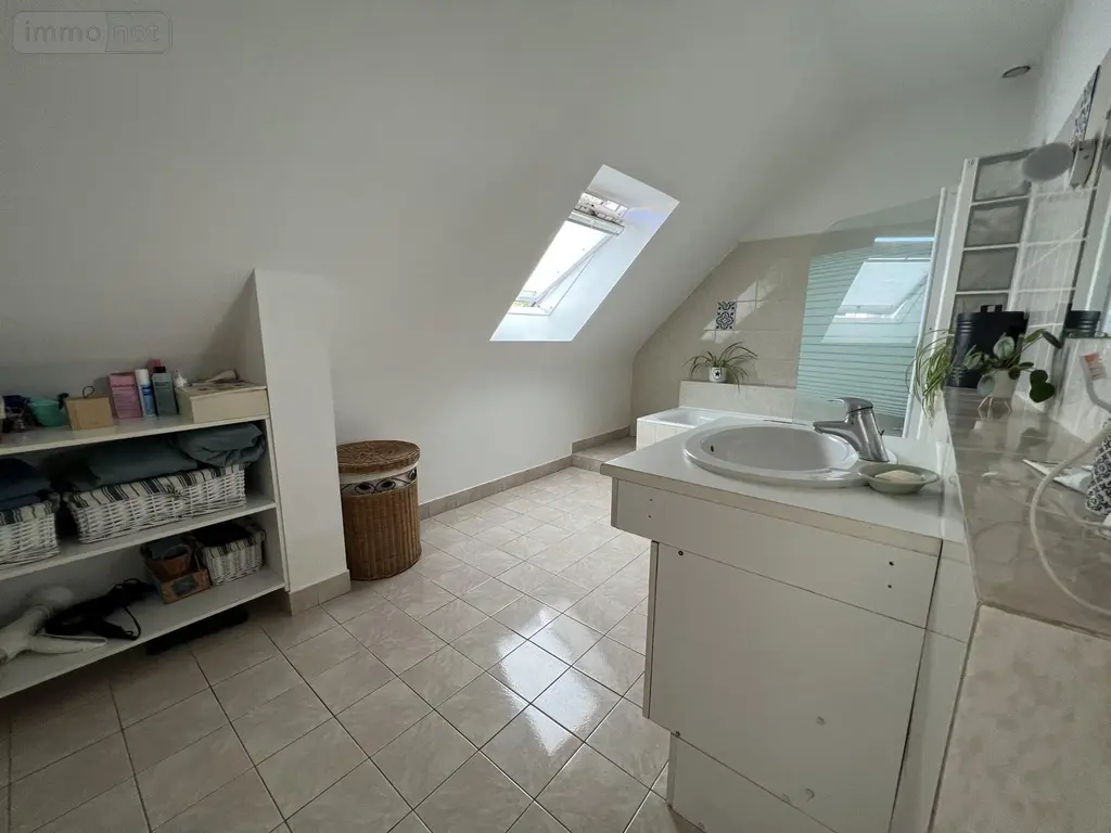 Maison a vendre Châteaugiron 35410 Ille-et-Vilaine 35 150 m2 7 pièces 389700 euros VM2535-35018 014
