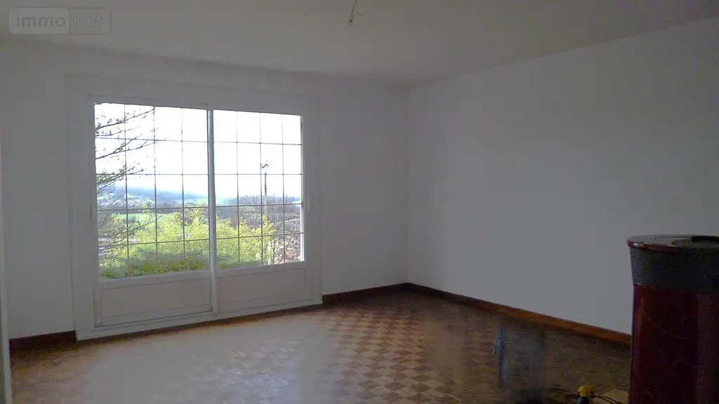 Location maison Ambérieu-en-Bugey 01500 Ain 01 89 m2 4 pièces 1146 euros LM1547-01032 001