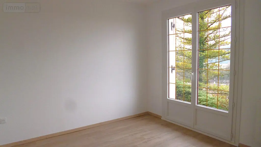 Location maison Ambérieu-en-Bugey 01500 Ain 01 89 m2 4 pièces 1146 euros LM1547-01032 006