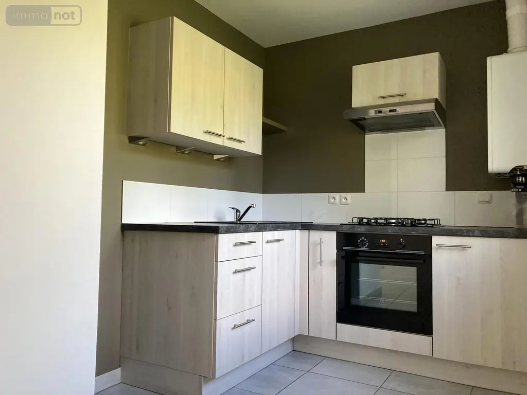 Location appartement Ambérieu-en-Bugey 01500 Ain 01 45 m2 2 pièces 550 euros LA2957-01032 003