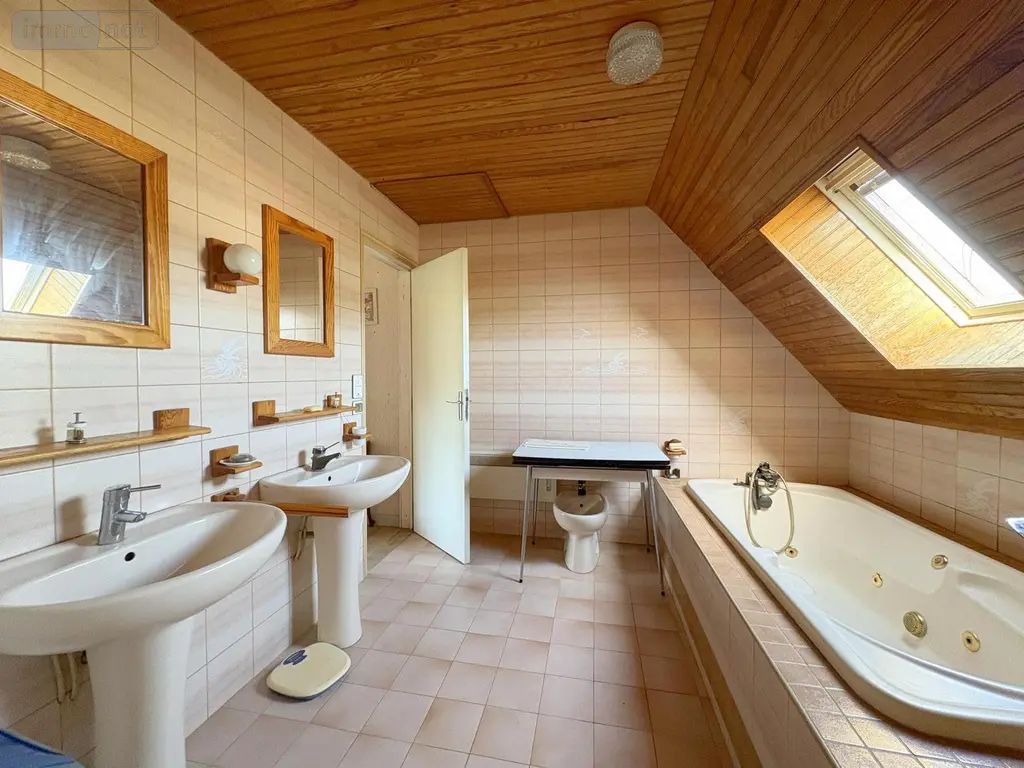 Maison a vendre Jullouville 50610 Manche 50 133 m2 6 pièces 535600 euros VM3980-50026 013