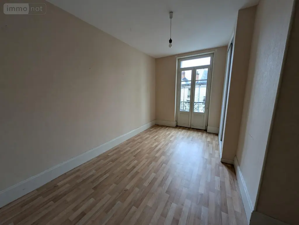 Immeuble de rapport a vendre Vichy 03200 Allier 03 588 m2 398240 euros 03019-167 011