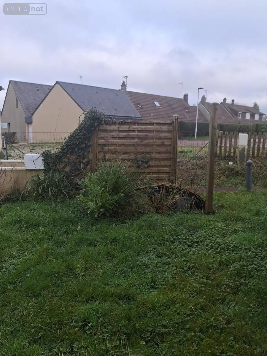 Location fonds et murs commerciaux La Haye 50250 Manche 50 157 m2 700 euros 50061-L215 019