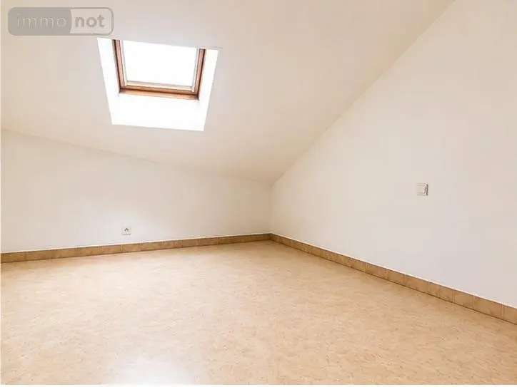 Location appartement Reims 51100 Marne 51 29 m2 2 pièces 490 euros 51047-L265 003
