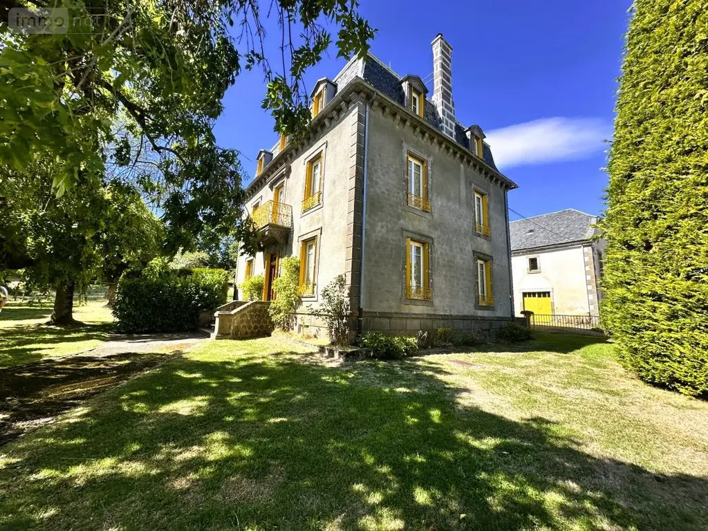 Maison a vendre Paulhac 15430 Cantal 15 220 m2 233200 euros 15046-94 018