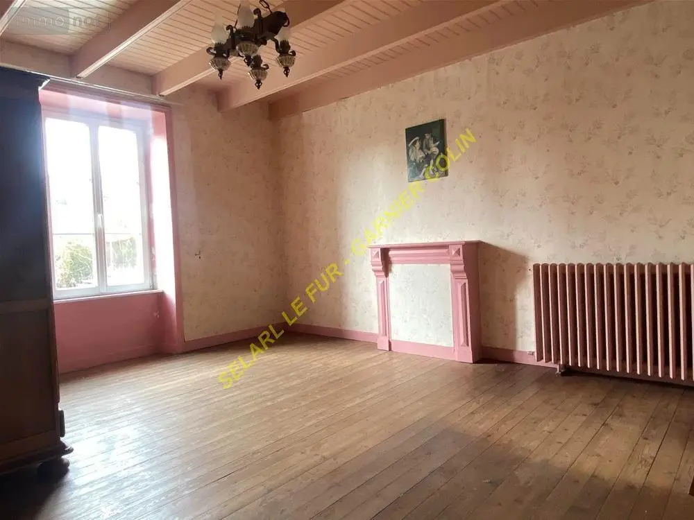 Immeuble de rapport a vendre Audierne 29770 Finistère 29 210 m2 258875 euros 29021-2070 010