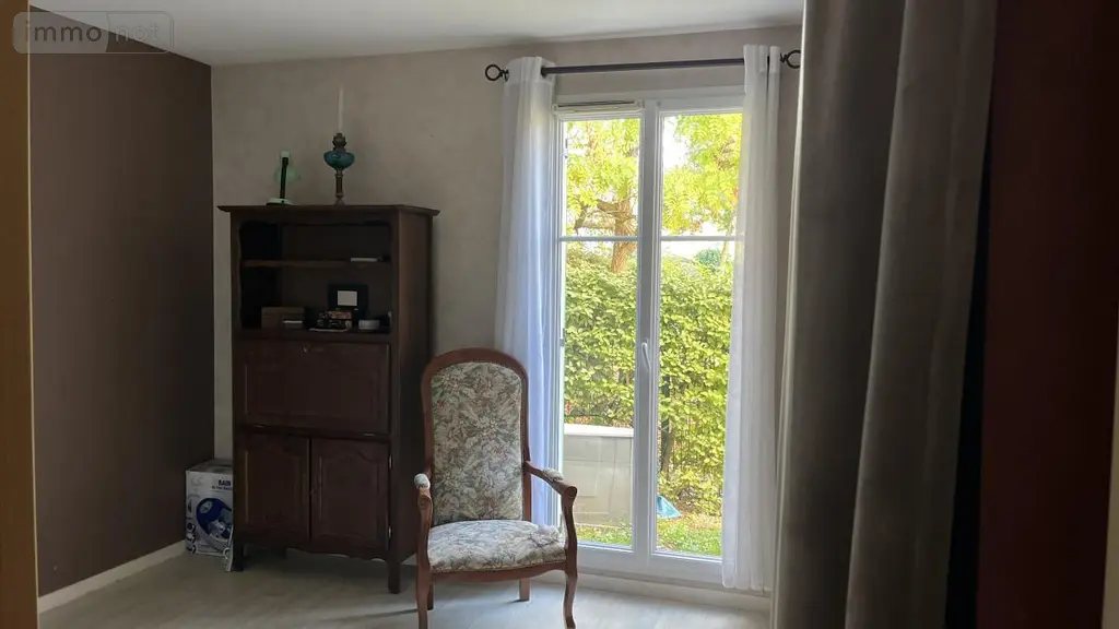 Appartement a vendre Luynes 37230 Indre-et-Loire 37 61 m2 3 pièces 181300 euros 37009-2700 007