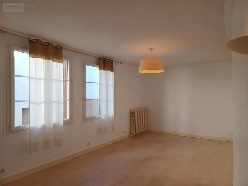 Immeuble de rapport a vendre L'Île-Bouchard 37220 Indre-et-Loire 37 144 m2 188800 euros 37094-26 003