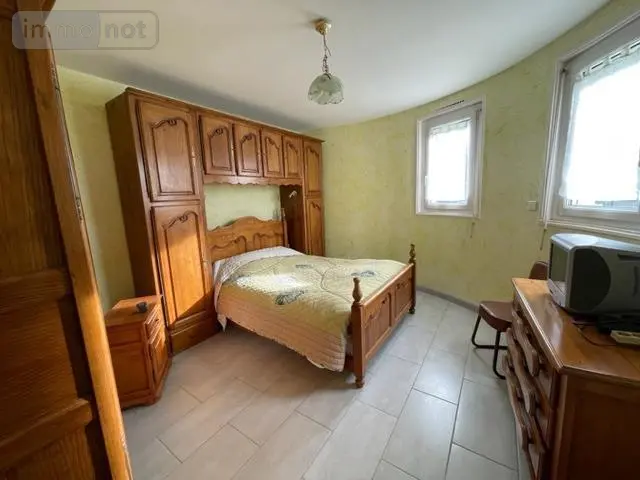 Maison a vendre Carhaix-Plouguer 29270 Finistère 29 143 m2 7 pièces 283500 euros 29066-3748 008