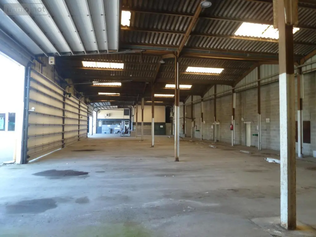Location fonds et murs commerciaux Féchain 59247 Nord 59 1900 m2 25 pièces 4000 euros 59083-L1683 011