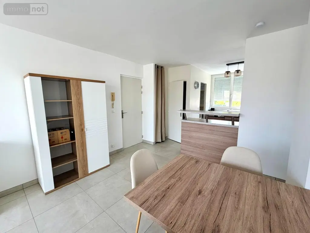 Location appartement Reims 51100 Marne 51 54 m2 983 euros 51067-L71 002