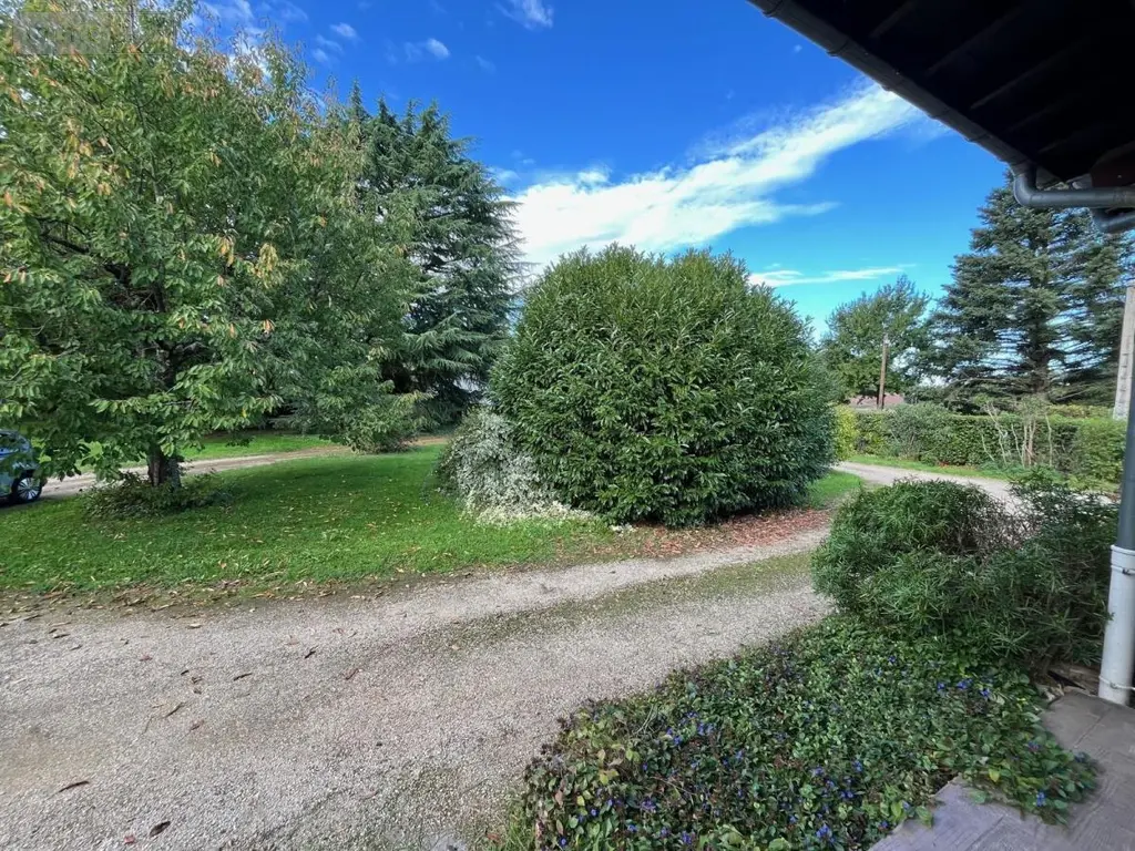 Location maison Attignat 01340 Ain 01 123 m2 4 pièces 1200 euros 01013-L84 011