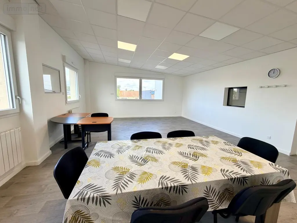 Location fonds et murs commerciaux Bezannes 51430 Marne 51 817 m2 6000 euros 51067-L72 008