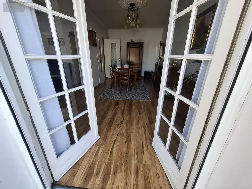 Maison a vendre Saintes 17100 Charente-Maritime 17 147 m2 8 pièces 374000 euros 17111-746 020