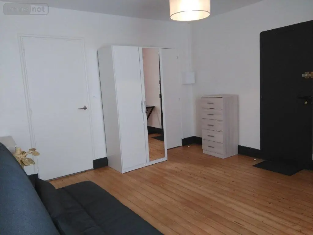 Location appartement Bourg-en-Bresse 01000 Ain 01 25 m2 450 euros 01083-L176 005