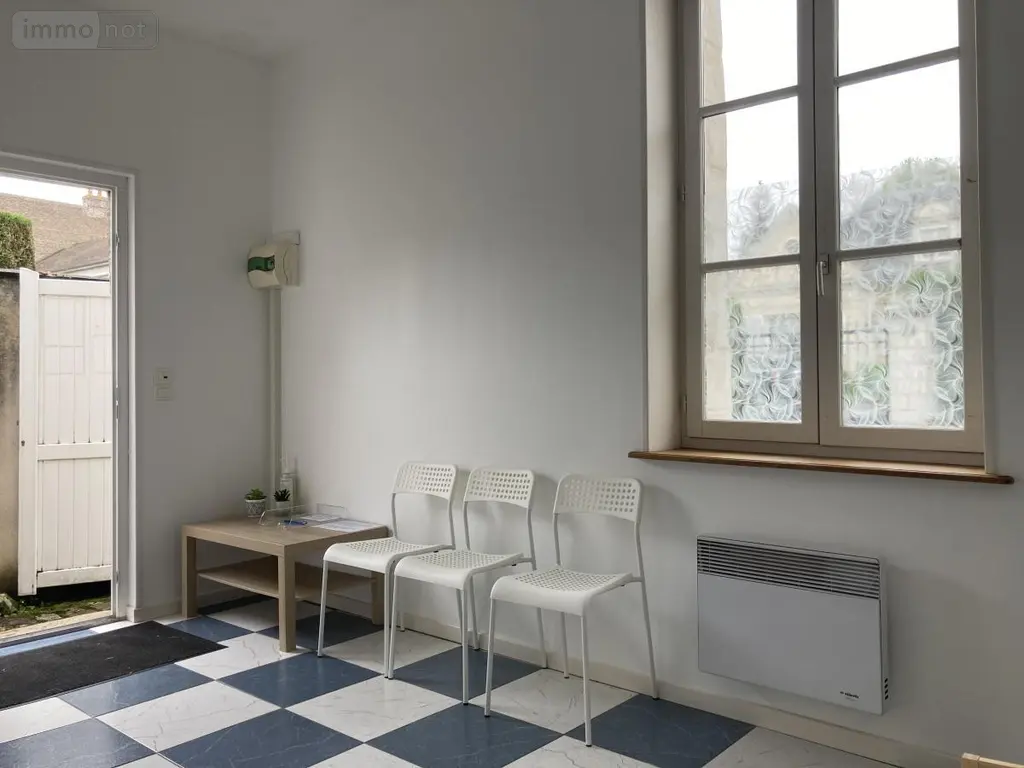 Location fonds et murs commerciaux Abbeville 80100 Somme 80 50 m2 3 pièces 715 euros 80050-L330 003