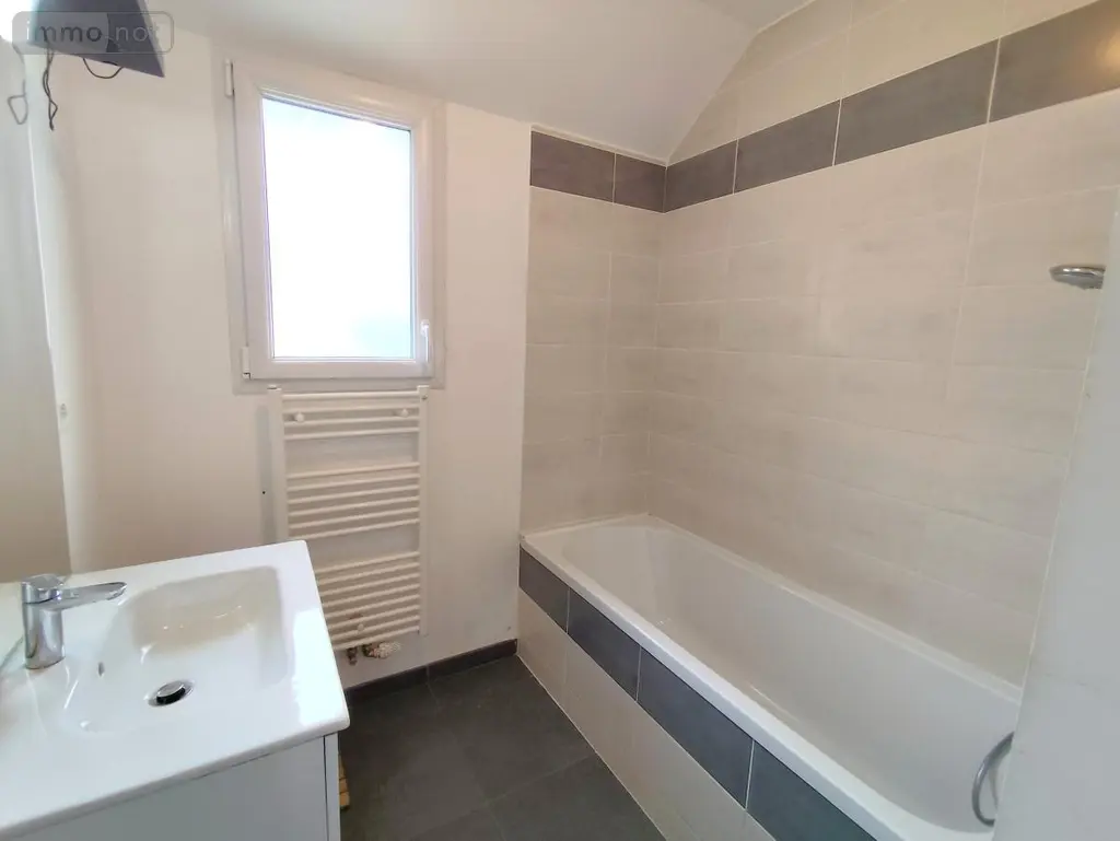 Maison a vendre Sarrigné 49800 Maine-et-Loire 49 82 m2 4 pièces 210000 euros 49005-1381 009