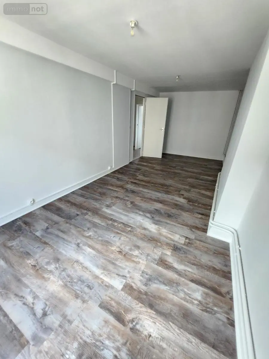 Location maison Montoire-sur-le-Loir 41800 Loir-et-Cher 41 89 m2 5 pièces 570 euros 41059-L222 010