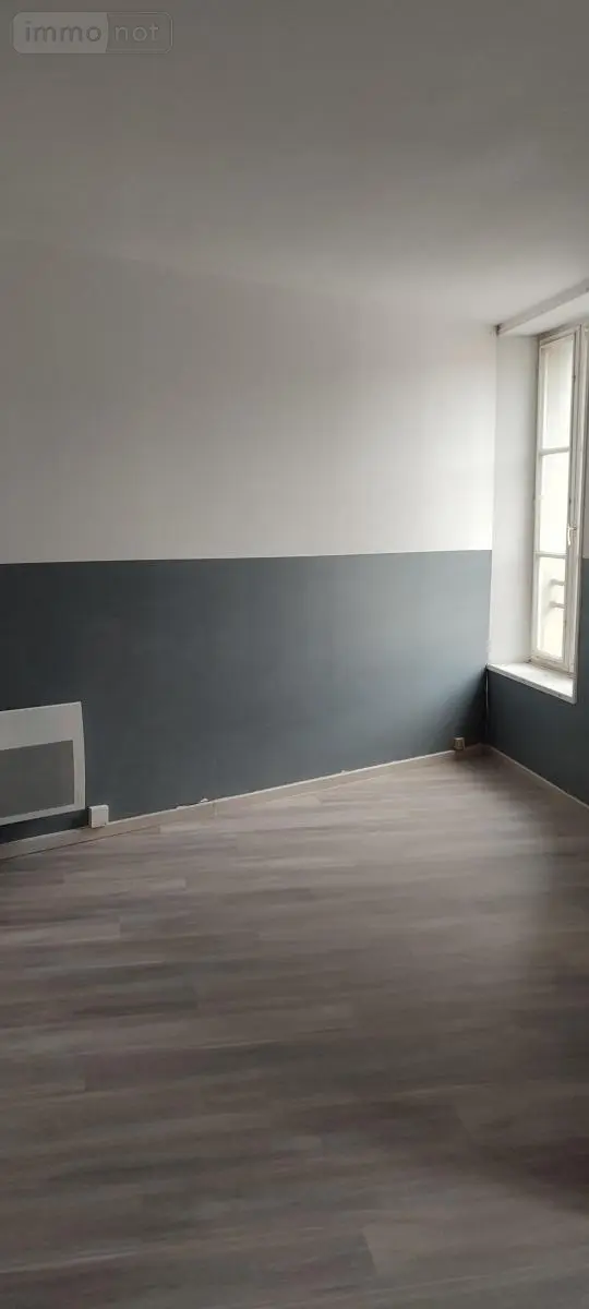 Location appartement Châlons-en-Champagne 51000 Marne 51 37 m2 1 pièce 397 euros 51084-L594 002