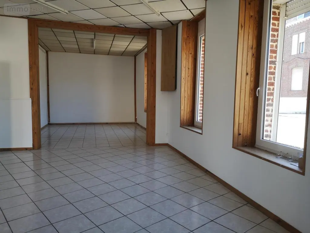 Location fonds et murs commerciaux Cambrai 59400 Nord 59 222 m2 1500 euros 59084-L1435 004