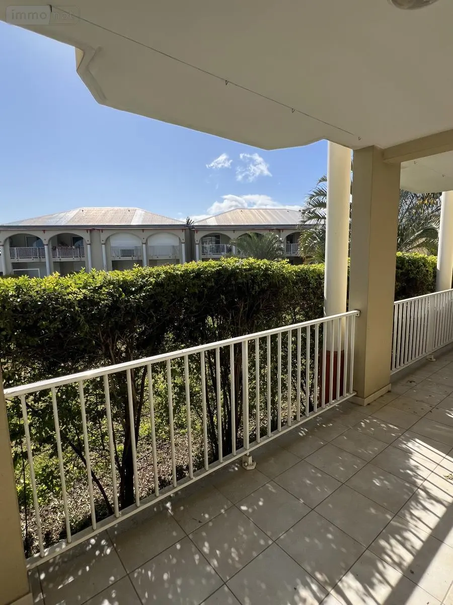 Appartement a vendre Saint-Pierre 97410 La Réunion 974 65 m2 3 pièces 290250 euros 97411-333 005