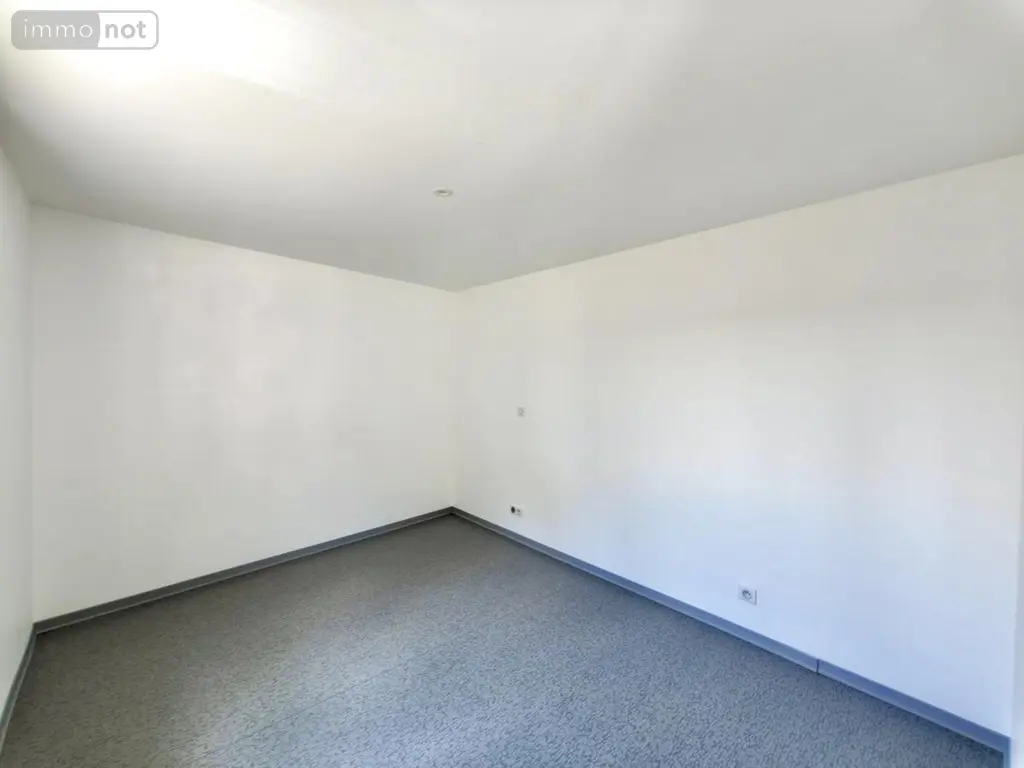 Location appartement Saint-Chély-d'Apcher 48200 Lozère 48 75 m2 710 euros 48032-L125 004