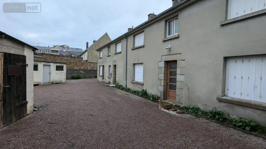 Immeuble de rapport a vendre Perros-Guirec 22700 Côtes-d'Armor 22 318 m2 671840 euros 22093-103 020