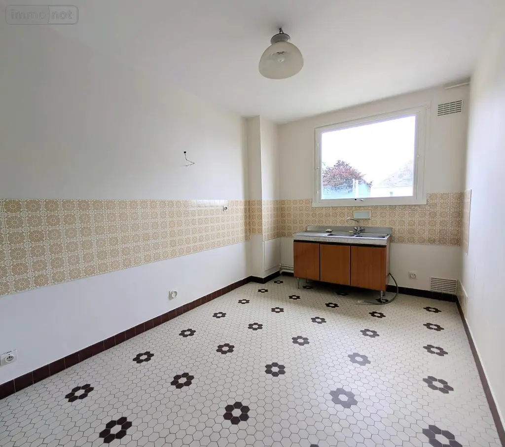 Appartement a vendre Tours 37100 Indre-et-Loire 37 80 m2 3 pièces 157320 euros 37008-2833 005