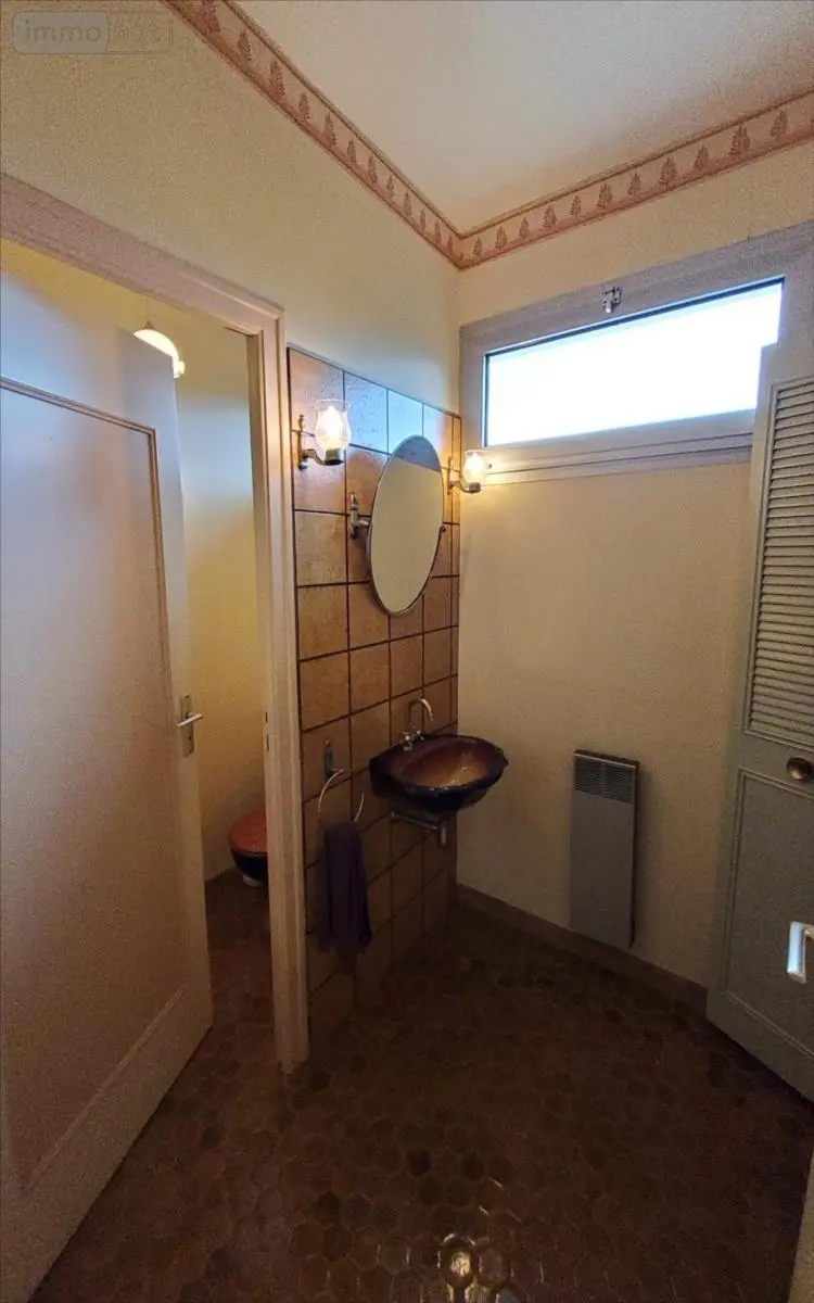 Maison a vendre Carhaix-Plouguer 29270 Finistère 29 171 m2 7 pièces 299250 euros 29066-902107 013
