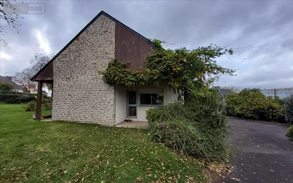 Maison a vendre Carhaix-Plouguer 29270 Finistère 29 171 m2 7 pièces 299250 euros 29066-902107 030